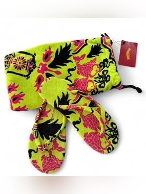 Shanghai Tang Neon Yellow & Hot Pink Fish-Print Flip Flops